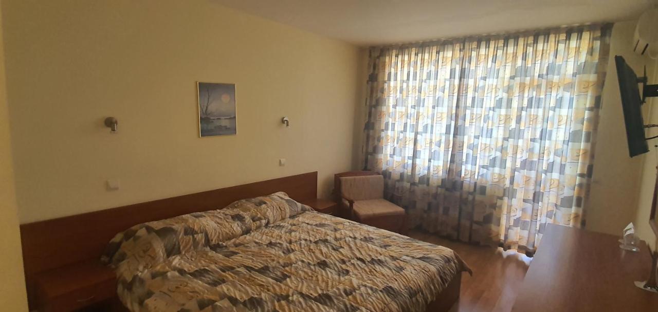 Diamond Hotel Primorsko Exterior photo