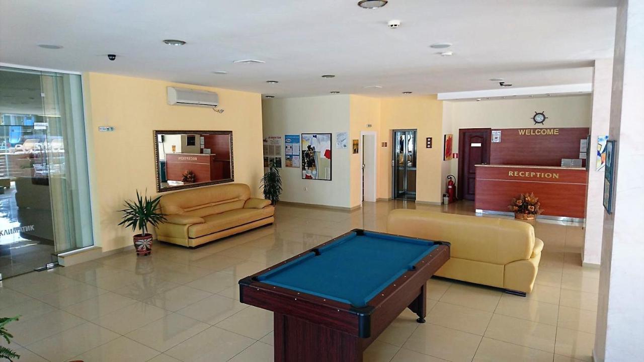 Diamond Hotel Primorsko Exterior photo